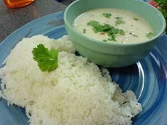 
	Recept na vydatnou cibulovou polévku.
