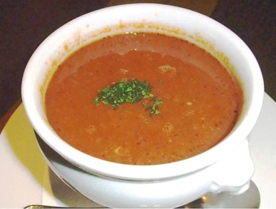 Gulášová polévka z kotrče