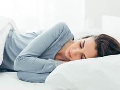 Nekontrolovatelné chutě zmírní dostatek spánku