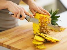 Léčivé schopnosti ovoce. Proč jíst ananas, banány a grapefruit