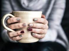 Pít jenom detoxikační čaje k jarní očistě těla nestačí