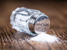 Využití soli v domácnosti vařením nekončí