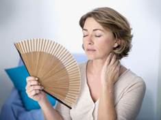 Trápí vás menopauza? Pomoc najdete v přírodě