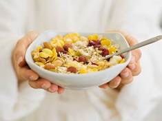 Miska ovesné kaše k snídani působí na tělo stejně jako léky na cholesterol