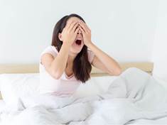 Ráno jste rozlámaní a otrávení. Zkuste si zvýšit hladinu melatoninu