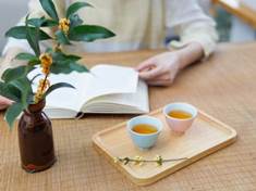 Čínský čaj osmanthus snižuje chuť k jídlu a detoxikuje tělo