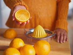 Pijte častěji pomerančový džus. Prospívá srdci i kostem