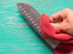 Trik pro odstranění rezavé skvrny z kuchyňských nožů