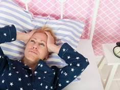 Špatný spánek může bránit hubnutí a faldíků se nezbavíte
