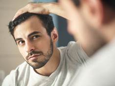 Proti vypadávání vlasů povolejte cibuli