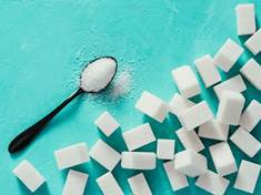 Bílý cukr není jen zlo. Umí pomoci v domácnosti