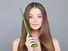 Aloe vera je opravářem poškozených vlasů