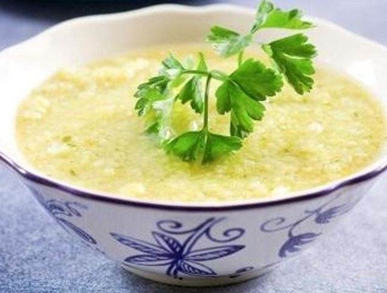 Krémová polévka s květákem