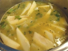 K podzimu patří hrušky, určitě vyzkoušejte hruškovou polévku s celerem.
