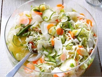 Asijský zeleninový salát