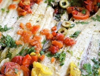 Ryba s rajčaty a olivami