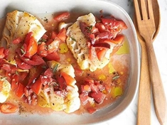 Makrela a recepty z ní jsou oblíbené hlavně v přímořských oblastech. Vyzkoušejte makrelu s rajčaty a tymiánem.
