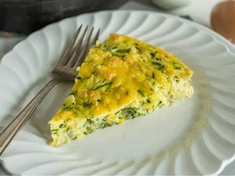 Pro milovníky cuket je tato omeleta ideálním obědem , večeří , nebo klidně snídani.
