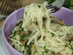 
	Jednoduchý recept na špagety s houbami.
