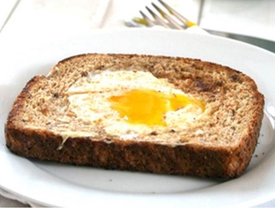 Chléb s vajíčkem