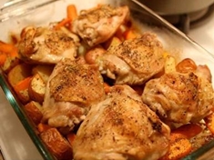 
	Pečené kuřecí maso s mrkví.
