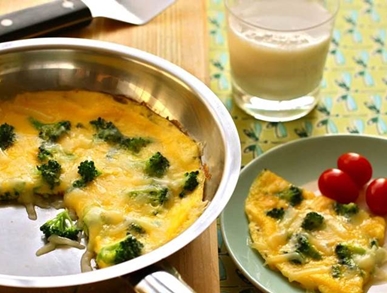 Omeleta s brokolicí
