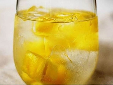 Ananasová vodka