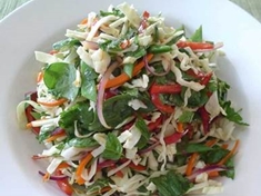 
	Asijský podzimní salát plný vitamínů.
